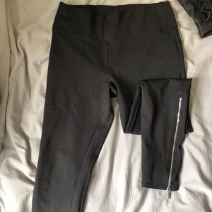 Armani Zipper leggings